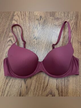 Victoria’s Secret PINK Wear Everywhere Bra 36B Berry Lightly Lined T-Shirt Bra